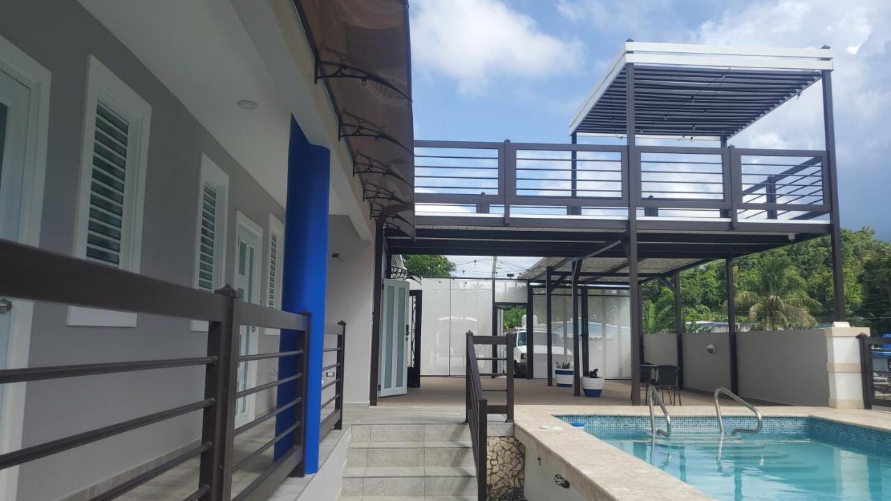 2 Palmas Str Hotel Aguadilla Exterior photo