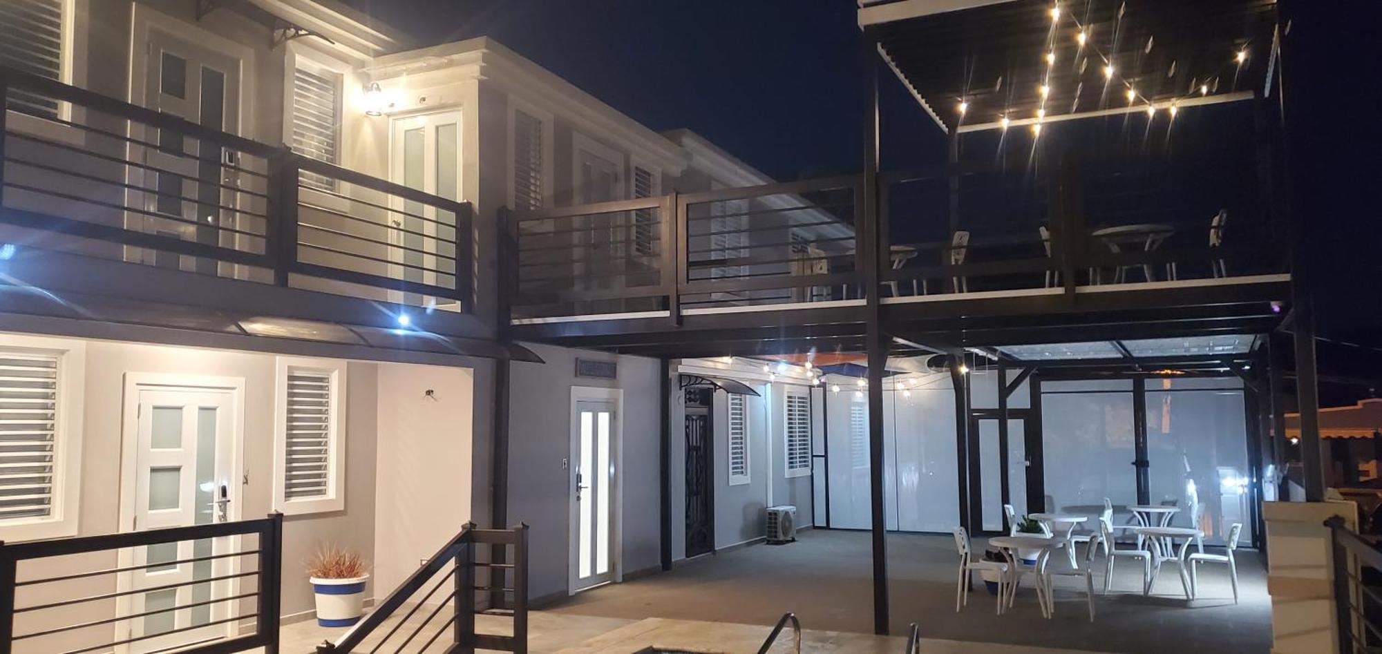 2 Palmas Str Hotel Aguadilla Exterior photo